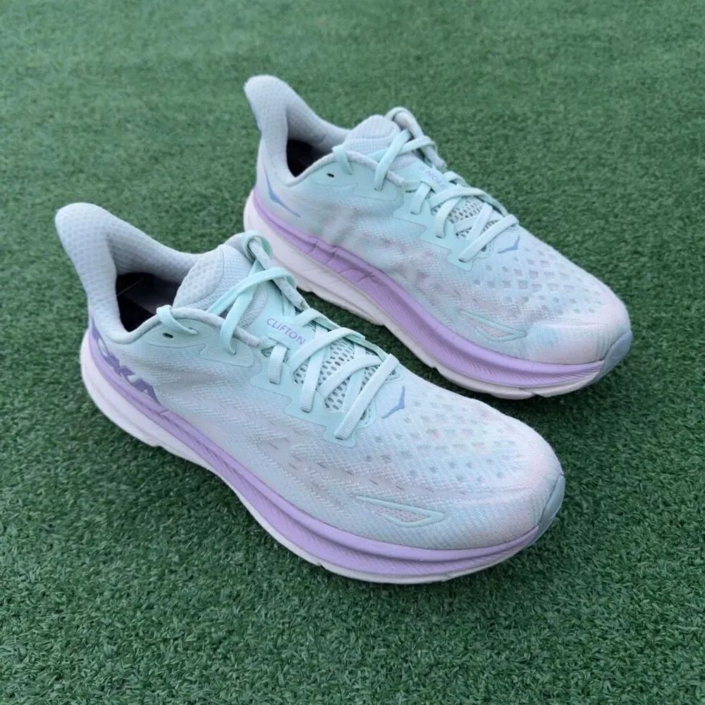 HOKA ONE ONE CLIFTON 9 - Women’s Running Shoes - SIZE 10.5B